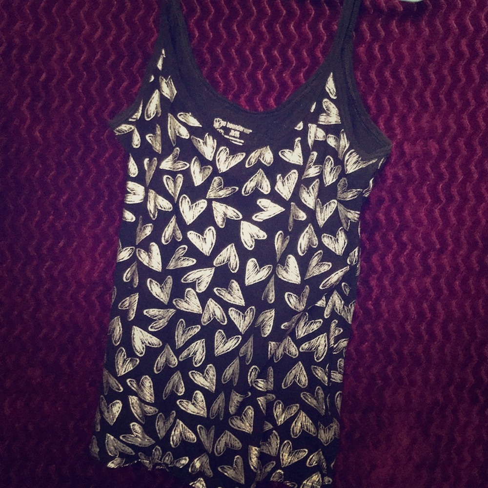No boundaries silver heart covered tank size XL